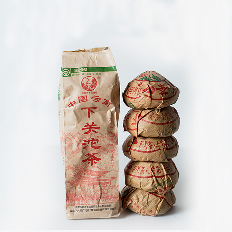 下关沱茶：下关甲级沱茶，1951年下关茶厂“一个单品打天下”，如今它称霸茶界60多年！